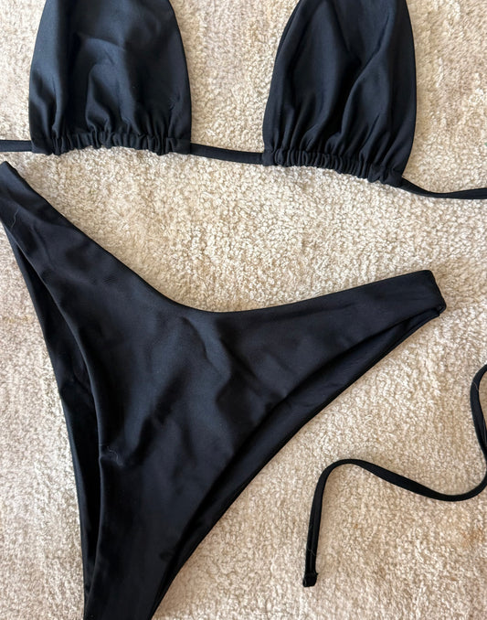Alba Bottom: Black